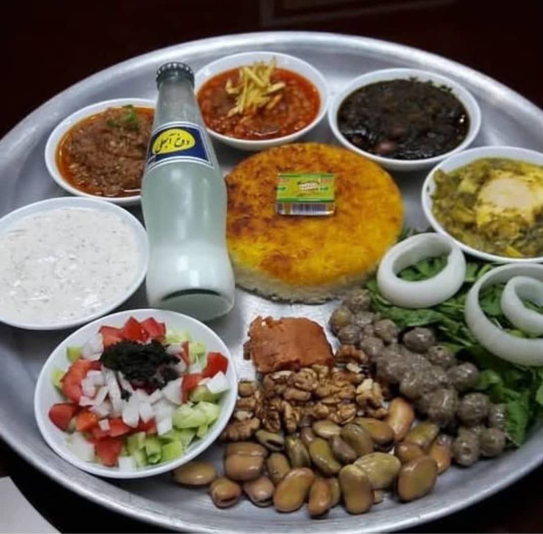 باغ رستوران آراد در چمخاله گیلان